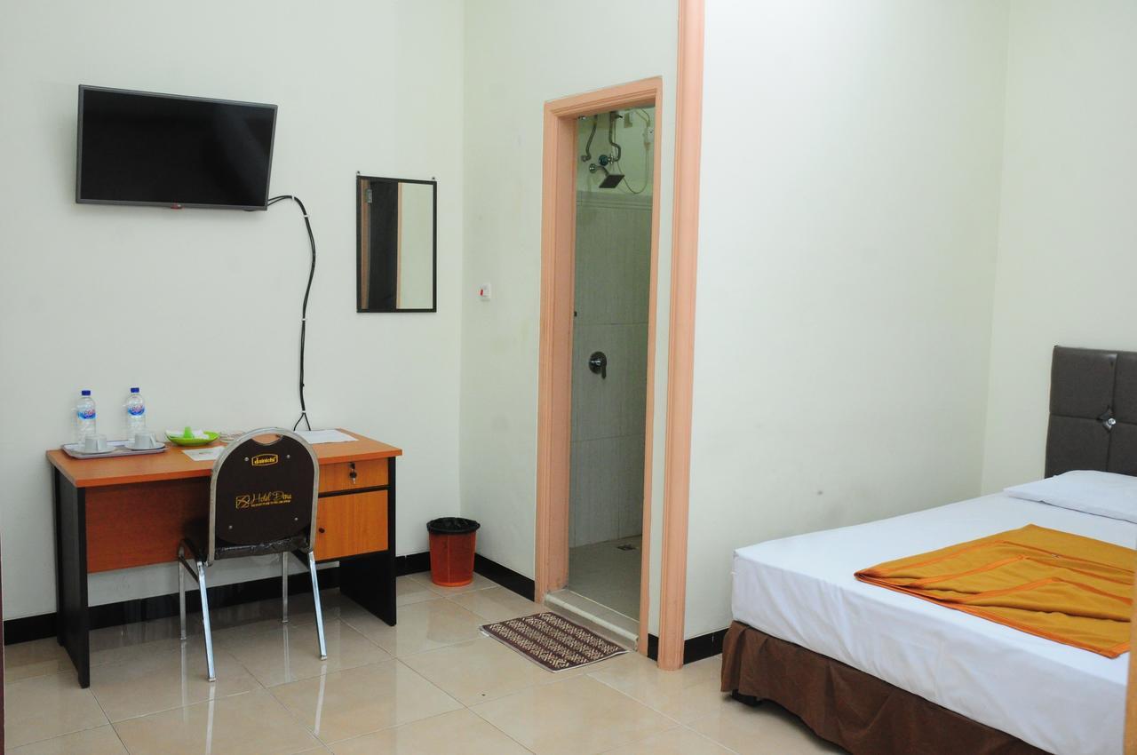 Dena Hotel Soe Exterior photo